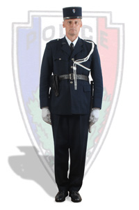 Agent de Police tenue honneur
